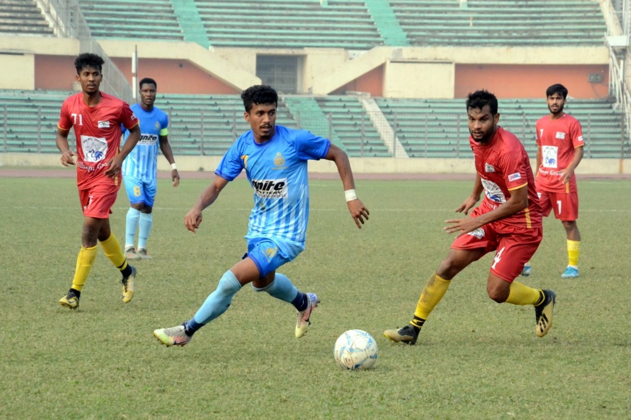 https://beta.bff.com.bd/images/cms/news/Chittagong_Abahoni_Ltd_won_by_1_goal-27-01-2021-06-23-073329.jpg